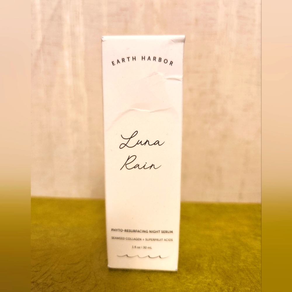 NIB Earth Harbor Luna Rain night serum‎